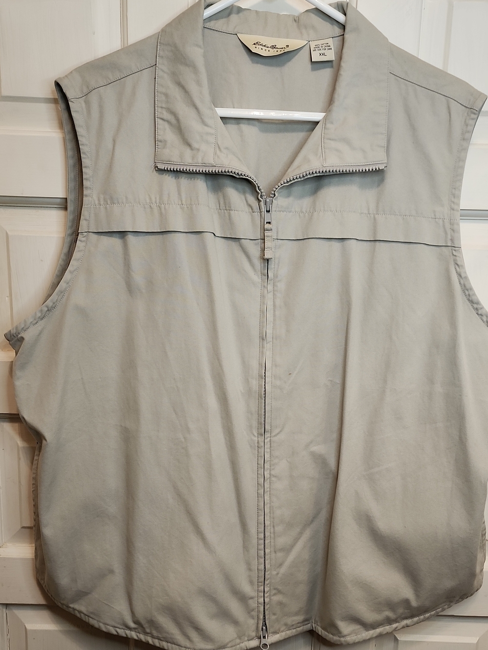 Eddie Bauer Khaki Collared Dual Zip Vest Huge Hidden Side & Inside Pockets